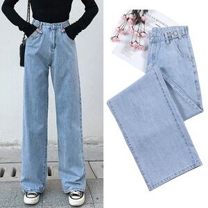 High-Waist Light Washed Loose Fit Jeans